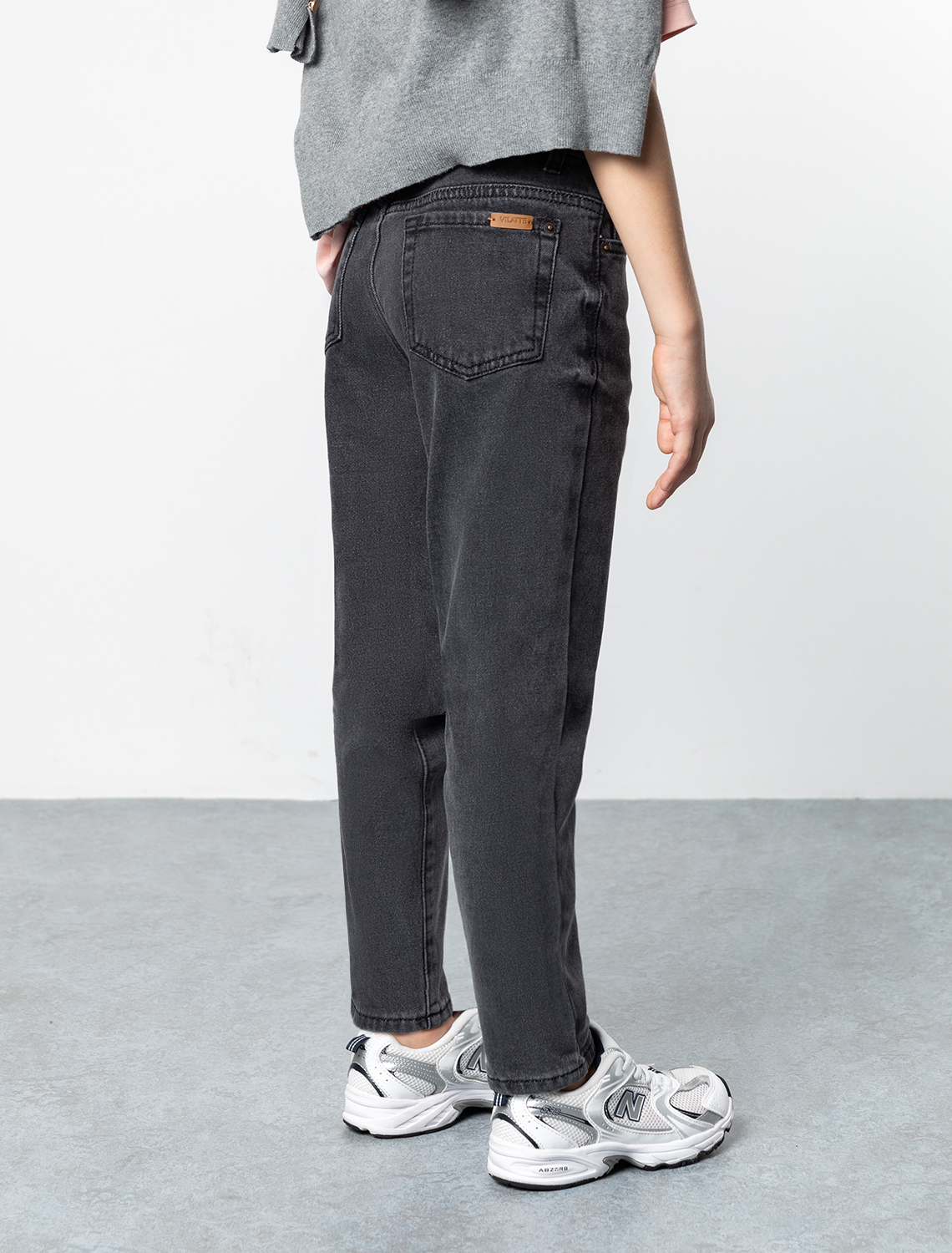 Ст.цена 2090р Джинсы mom-fit из эластичного хлопка F54.075 серый