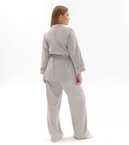 Комплект женский (жакет, брюки) ПА 140420wСерый