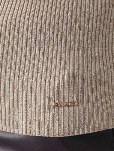 Джемпер фактурной вязки из вискозы с мягким люрексом
