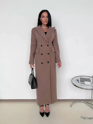 Женское пальто коричневое
