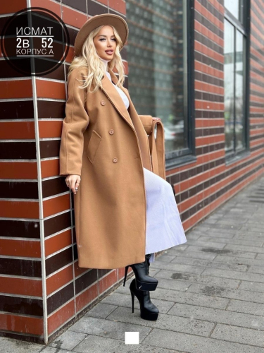 Женское пальто коричневое