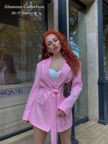 Женский пиджак розовый