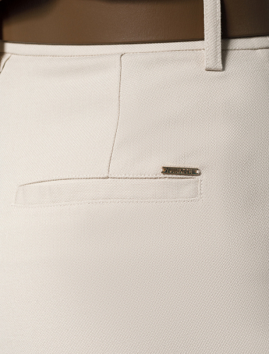 Прямые брюки из летней эластичной поливискозы с фактурой D24.508 серо-бежевый