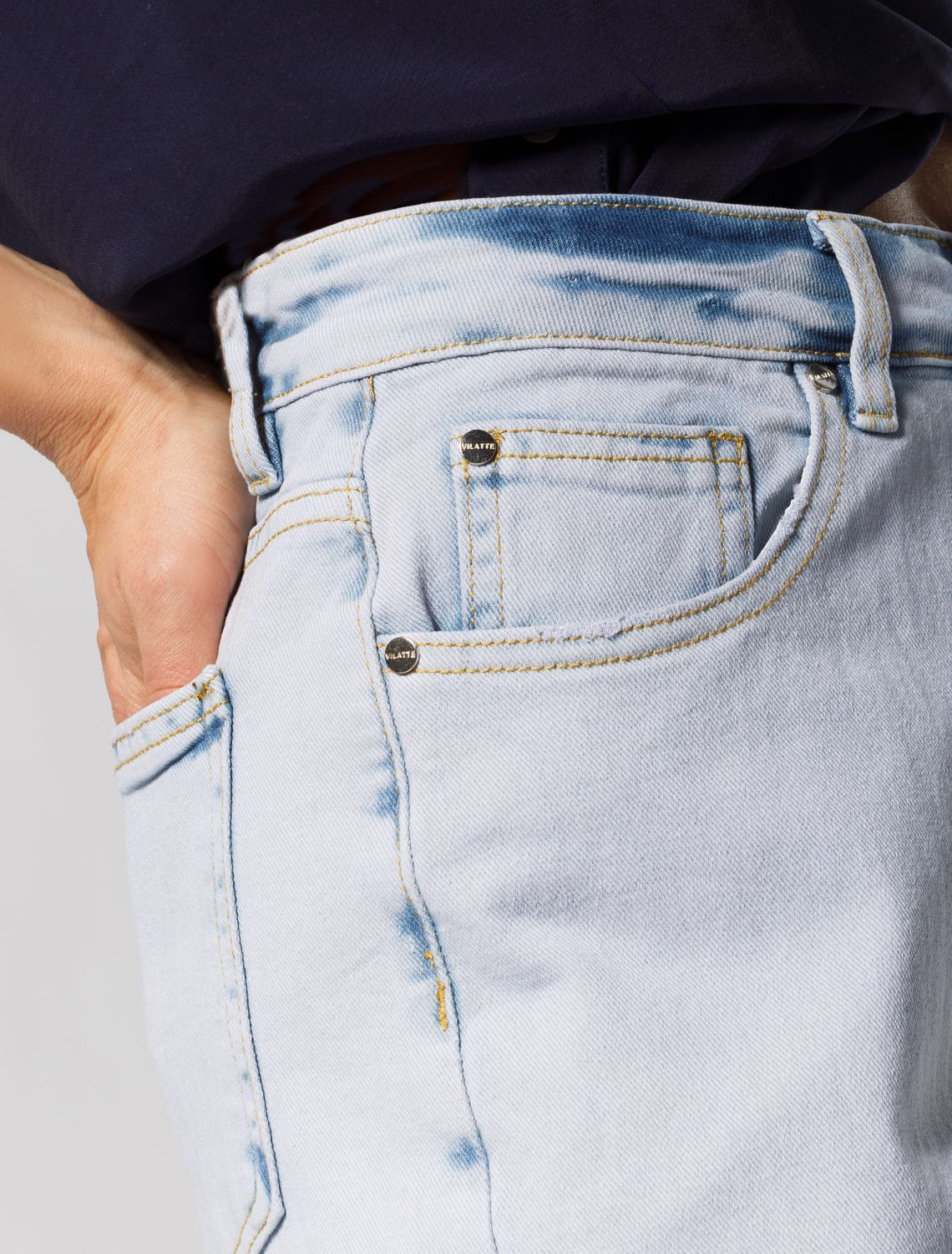 Шорты из эластичного денима D58.019 голубой