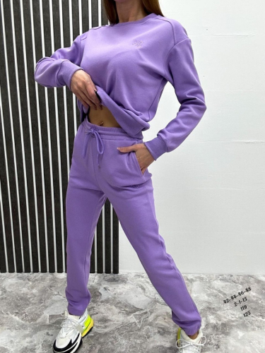 Спортивный женский костюм фиолетовый