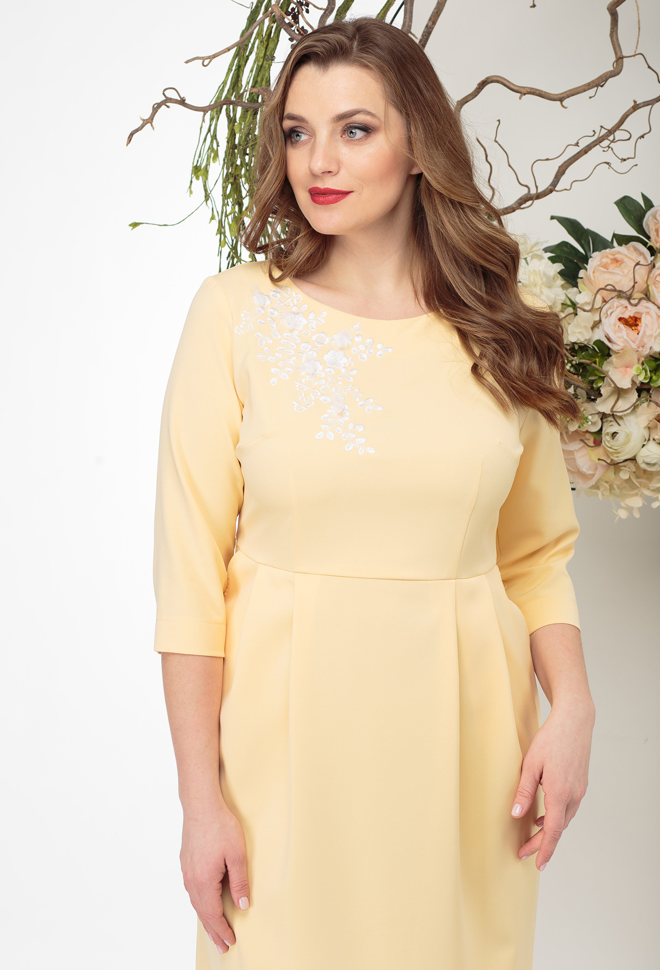 ст. цена1799руб.! Платье Michel Chic 980 кремовый