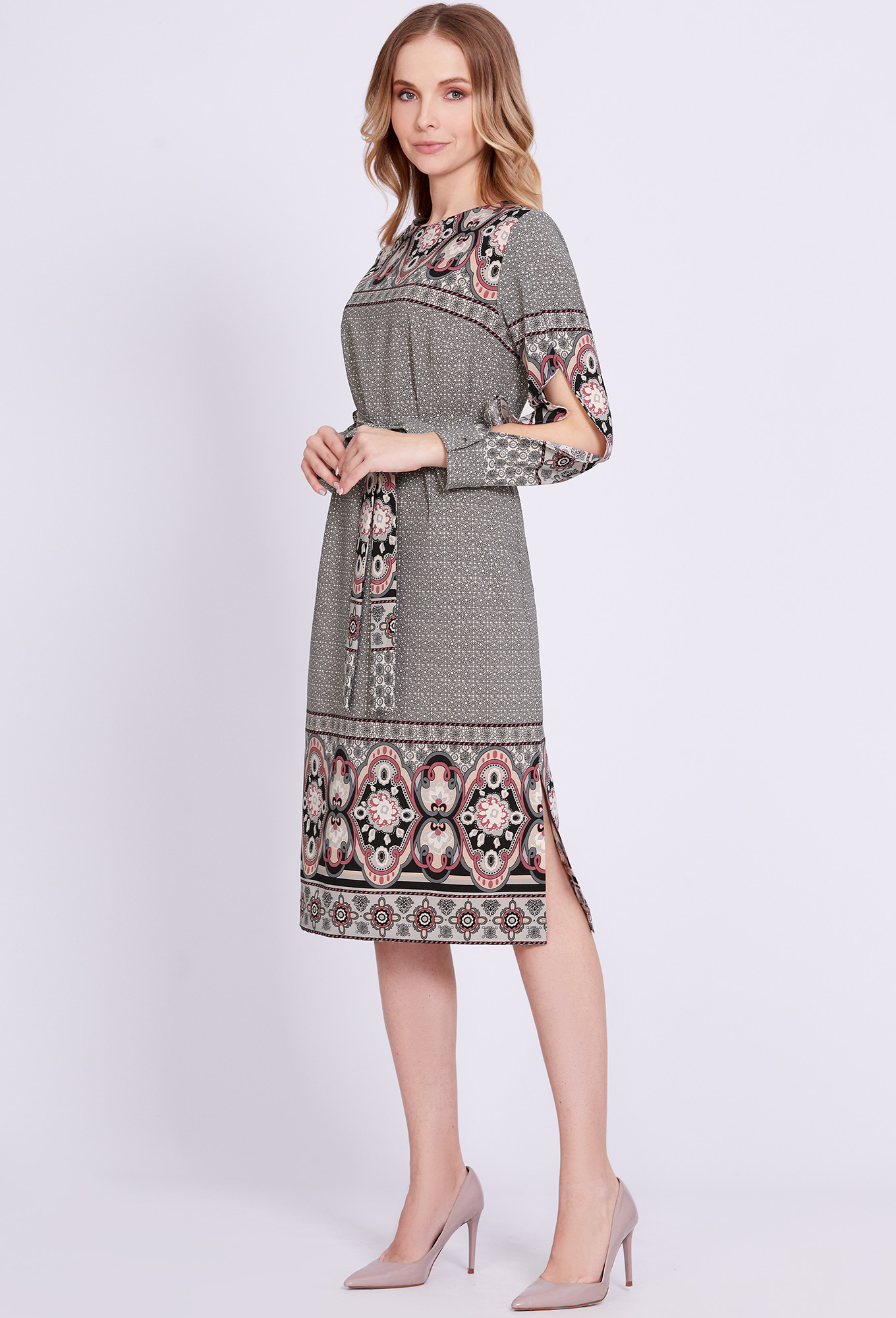 ст. цена2499руб.! Платье Solei 4458 черный цветы