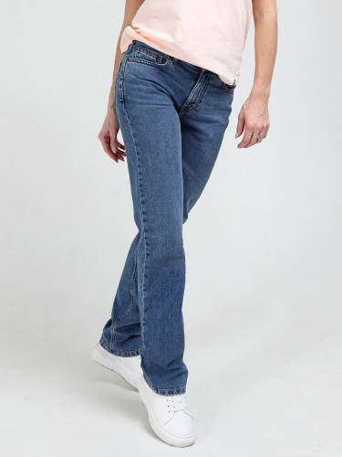 Женские джинсы арт. 19840 стирка средняя