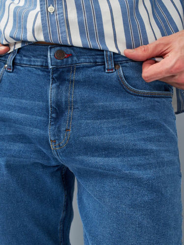 Мужские джинсы арт. 09257 стирка средняя 143502
