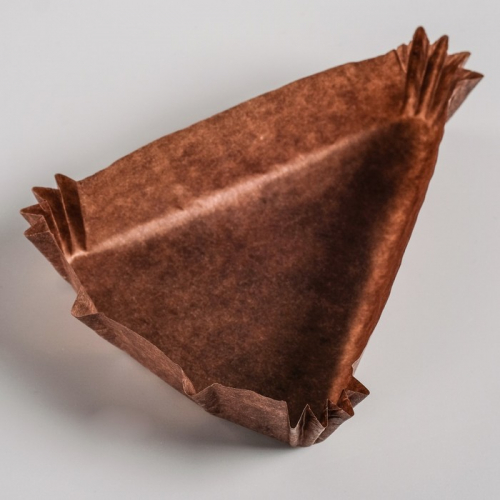 Форма для выпечки коричневая, форма треугольник, 10.2×10.2×7.5×2.5 см