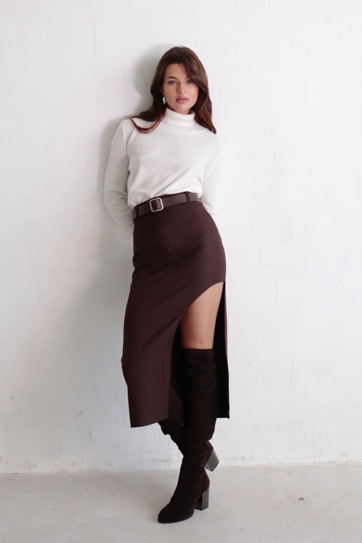 11591 Юбка с вырезом кофейная (остаток: 50)