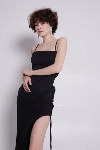 11335 Вечернее платье со шнуровкой чёрное (остаток: 40)