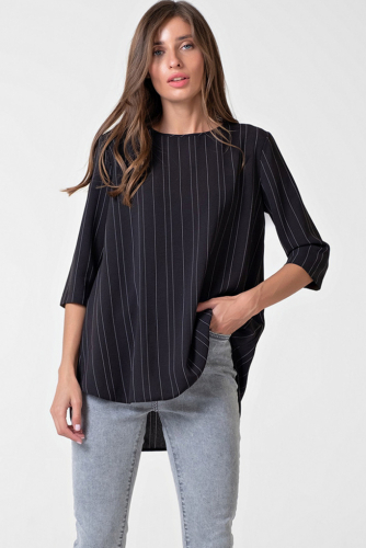 Блузка удлиненная асимметричная в полоску на черном