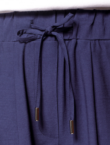 Свободные брюки из плотного лиоцела на резинке D24.214 дымчатый синий