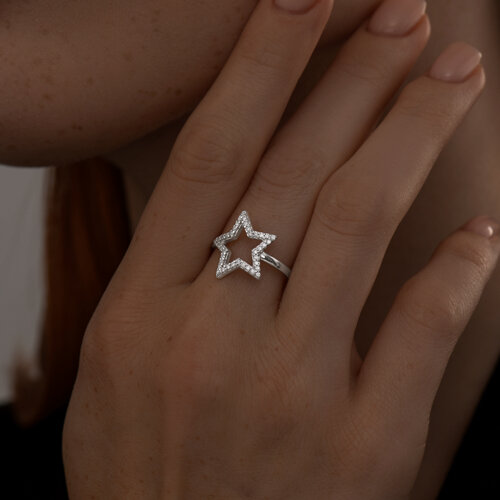 94013584 - Кольцо из серебра с фианитами