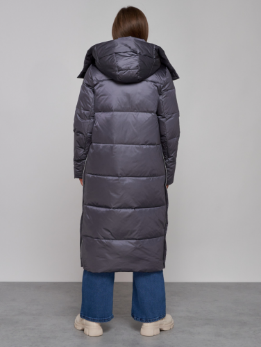 Пальто утепленное молодежное зимнее женское темно-фиолетового цвета 5873TF