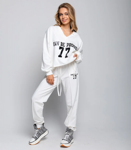 Спортивный костюм #ОБШ1885, молочный