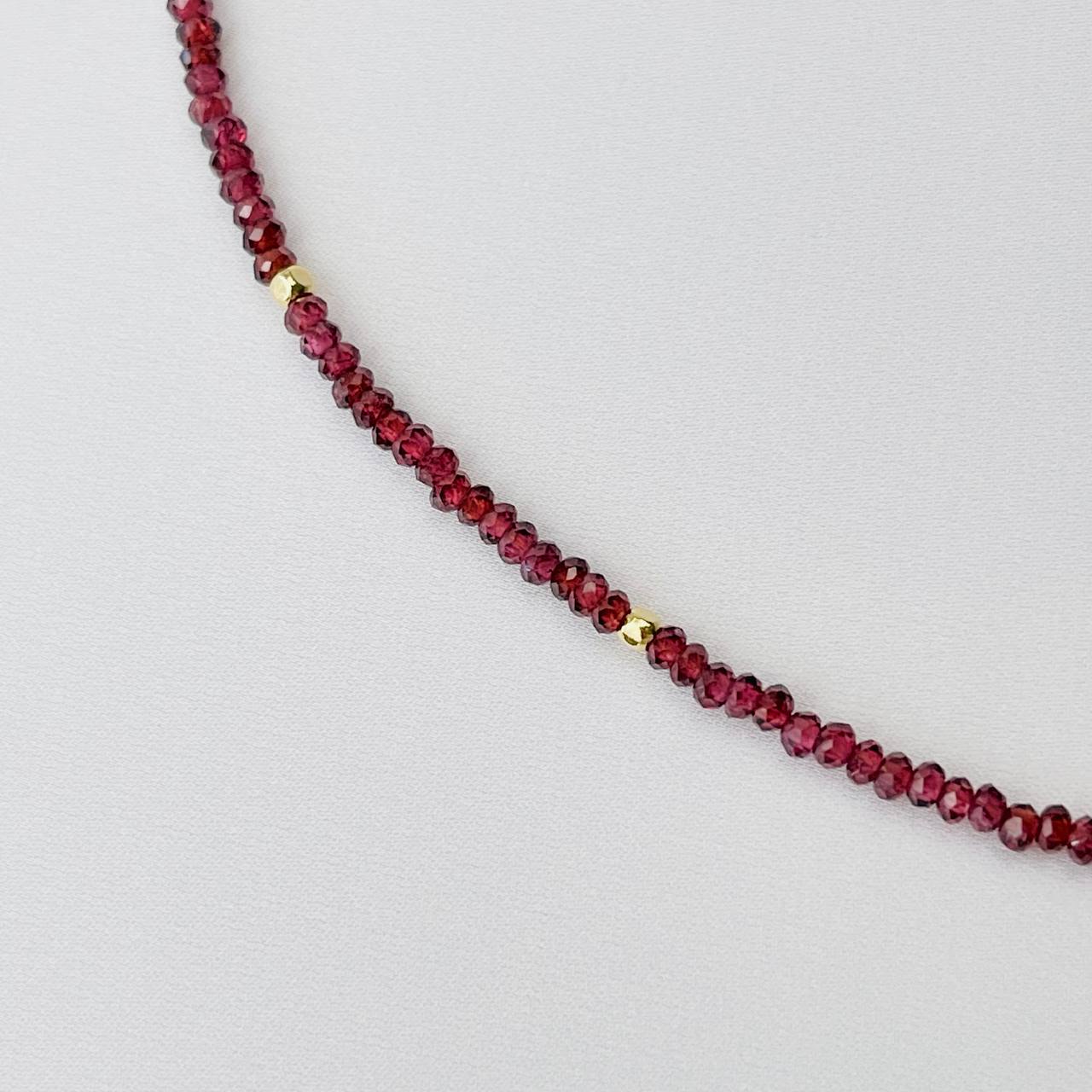 Радуга Самоцветов Колье из Граната с кулоном из Рутилового кварца