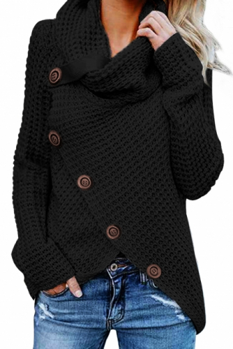 Черный свитер с запахом на пуговицах и высоким воротником
