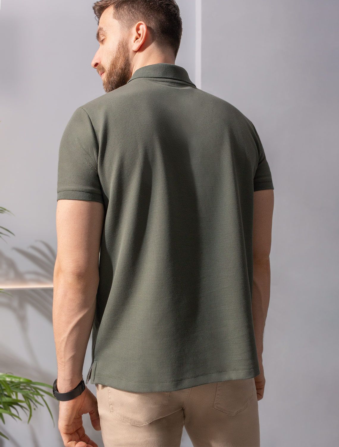 Ст.цена 1590р Поло из фактурного материала из премиального хлопка U49.019 хаки