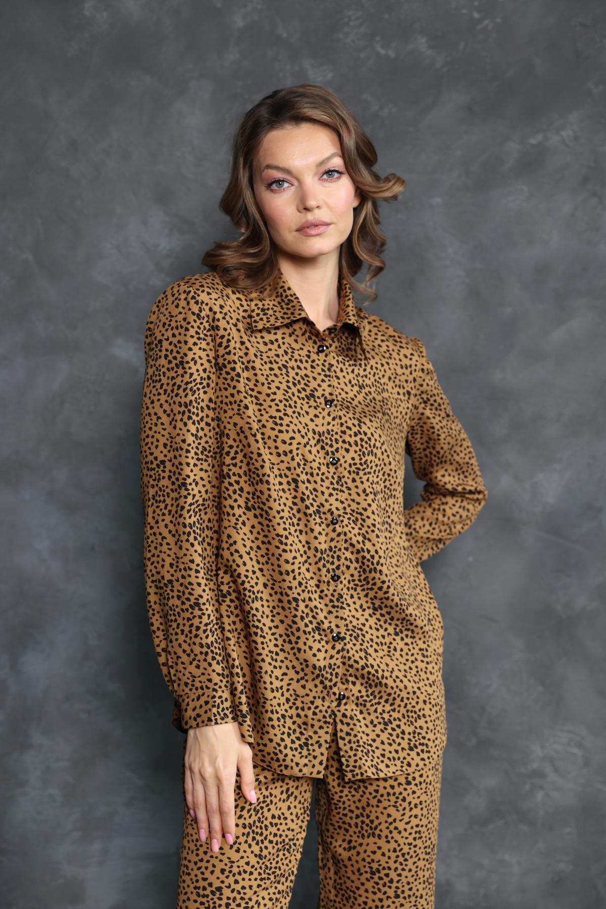 Рубашка в пижамном стиле