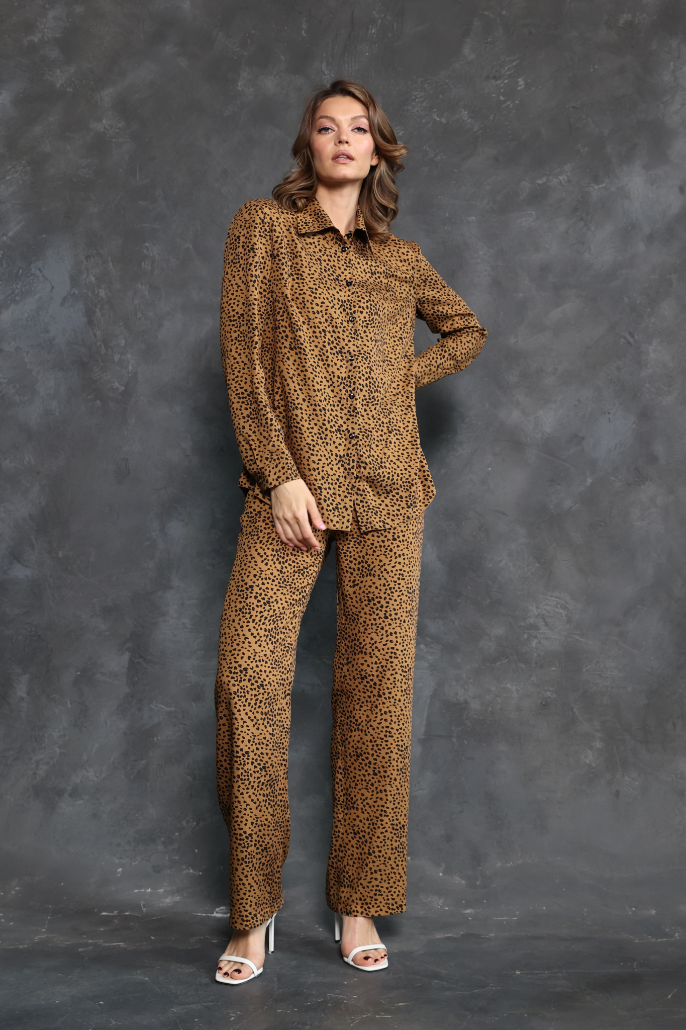 Рубашка в пижамном стиле