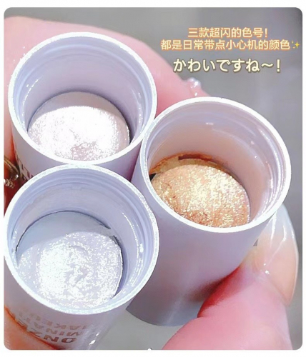 Popo Candy Хайлайтер для лица со спонжем Bronzer Iluminating, тон 03