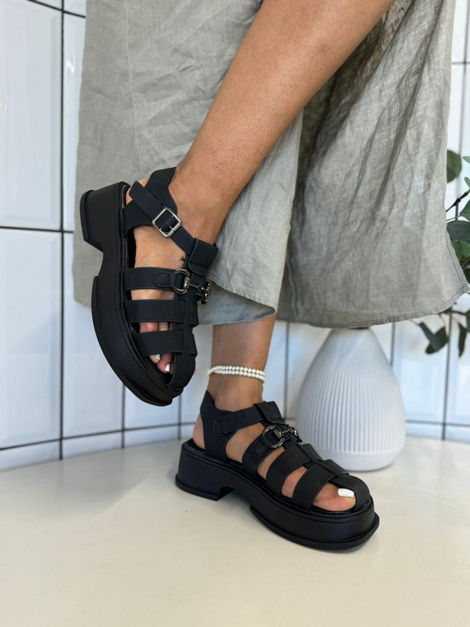 Fashion 14-72Z Сандалии женские чер иск велюр