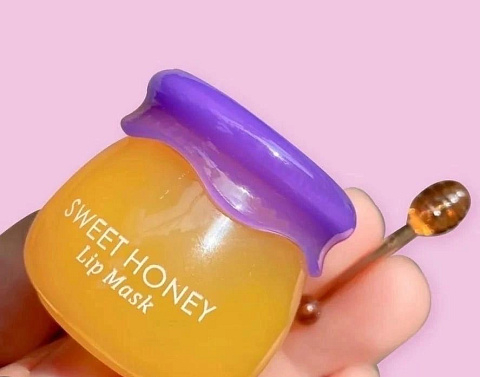 Kiss Beauty Ночная маска для губ с экстрактом меда Sweet Honey Lip Mask