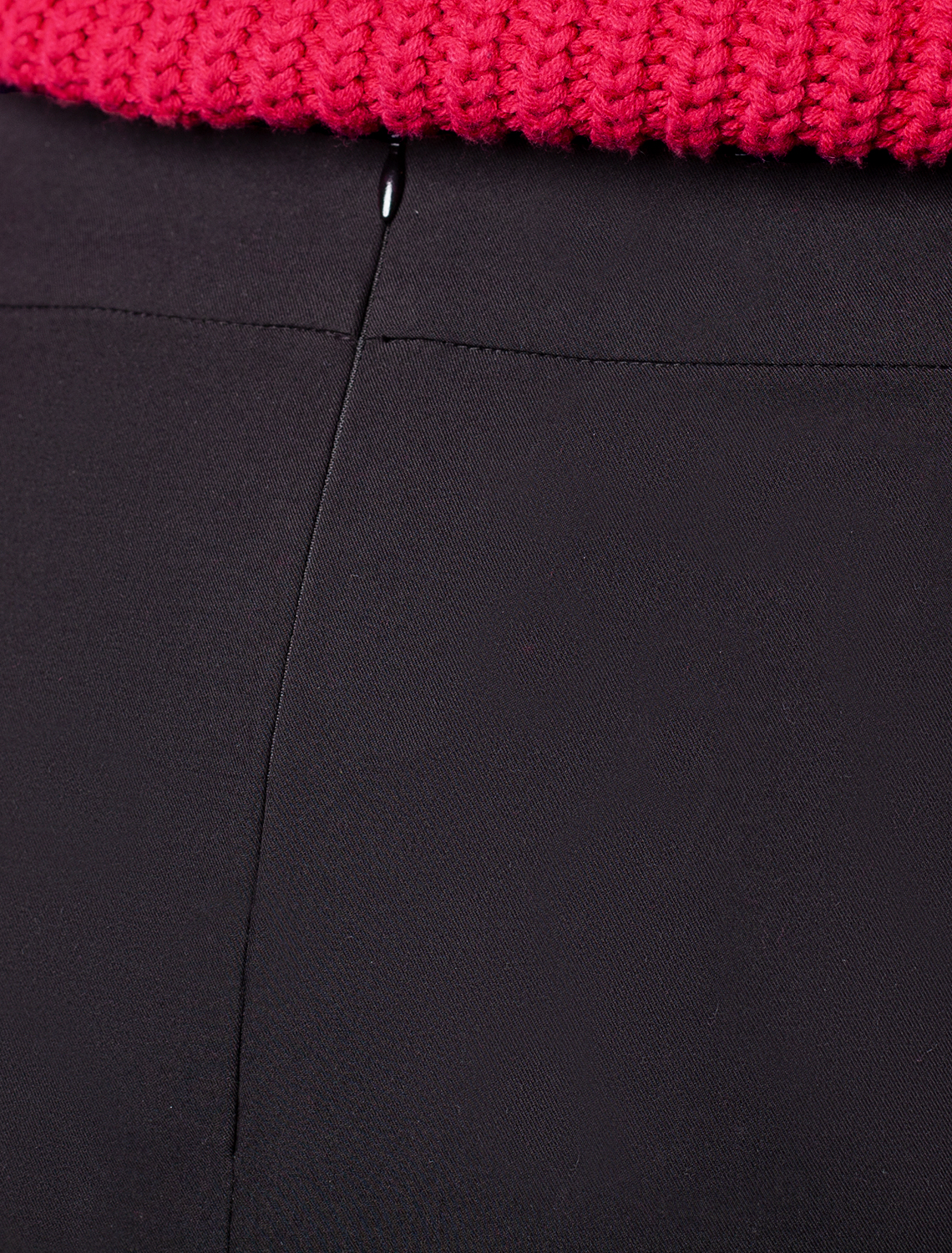 Мини-юбка из эластично поливискозы без подкладки