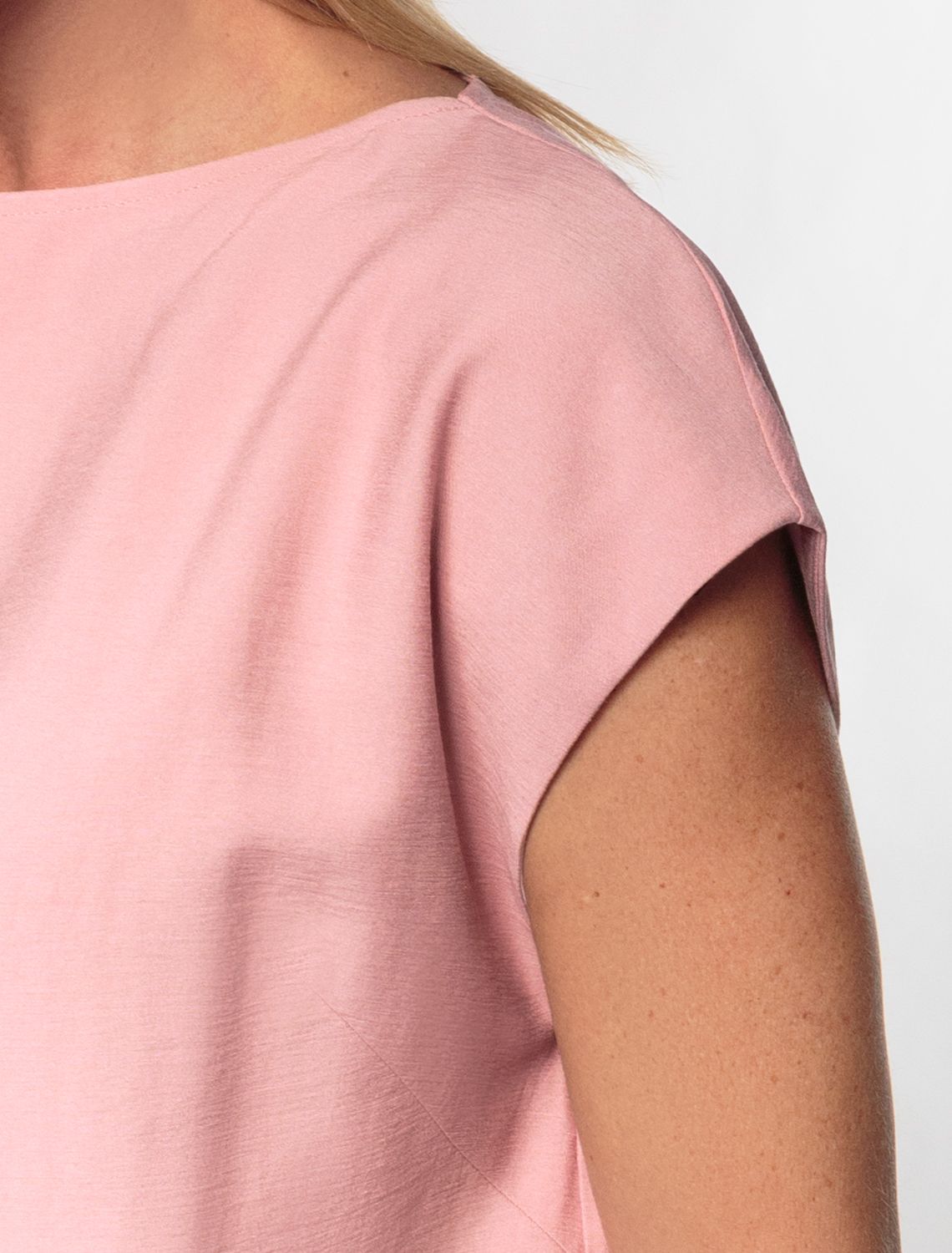 Ст.цена 1590р Ассиметричный топ из плотного лиоцелла D23.058 св. пепел розы