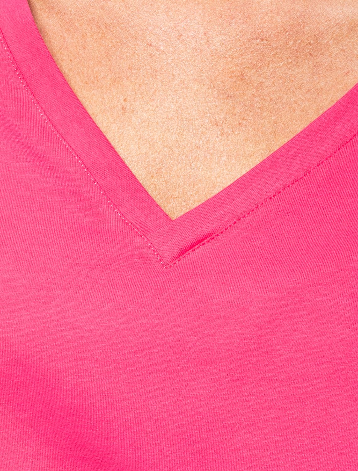 Ст.цена 1090р Футболка из премиального хлопка с эластаном D49.919 цикламеновый