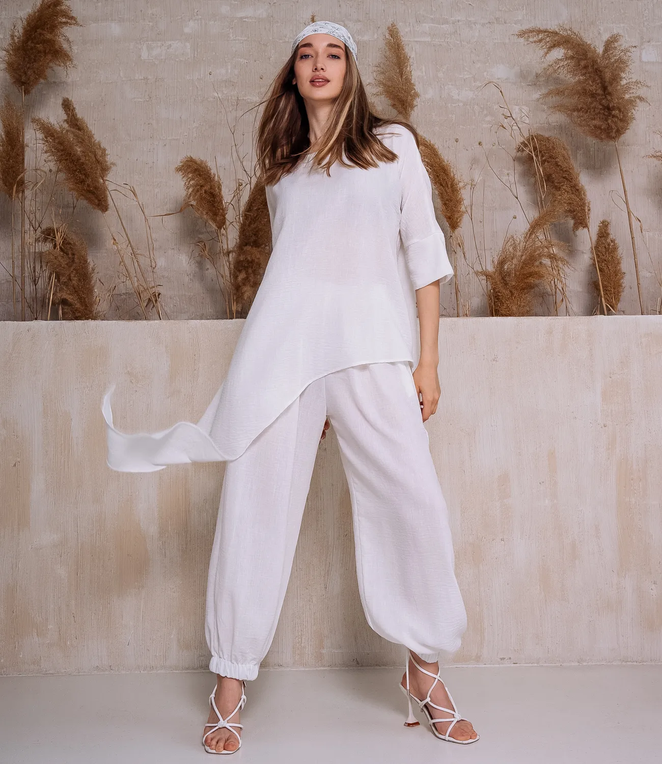 ст. цена1830руб.! Костюм #ОТЦ04004, белый