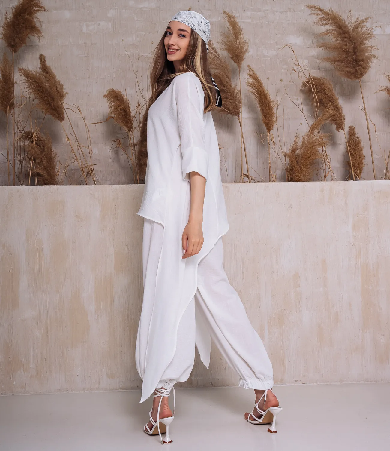 ст. цена1830руб.! Костюм #ОТЦ04004, белый