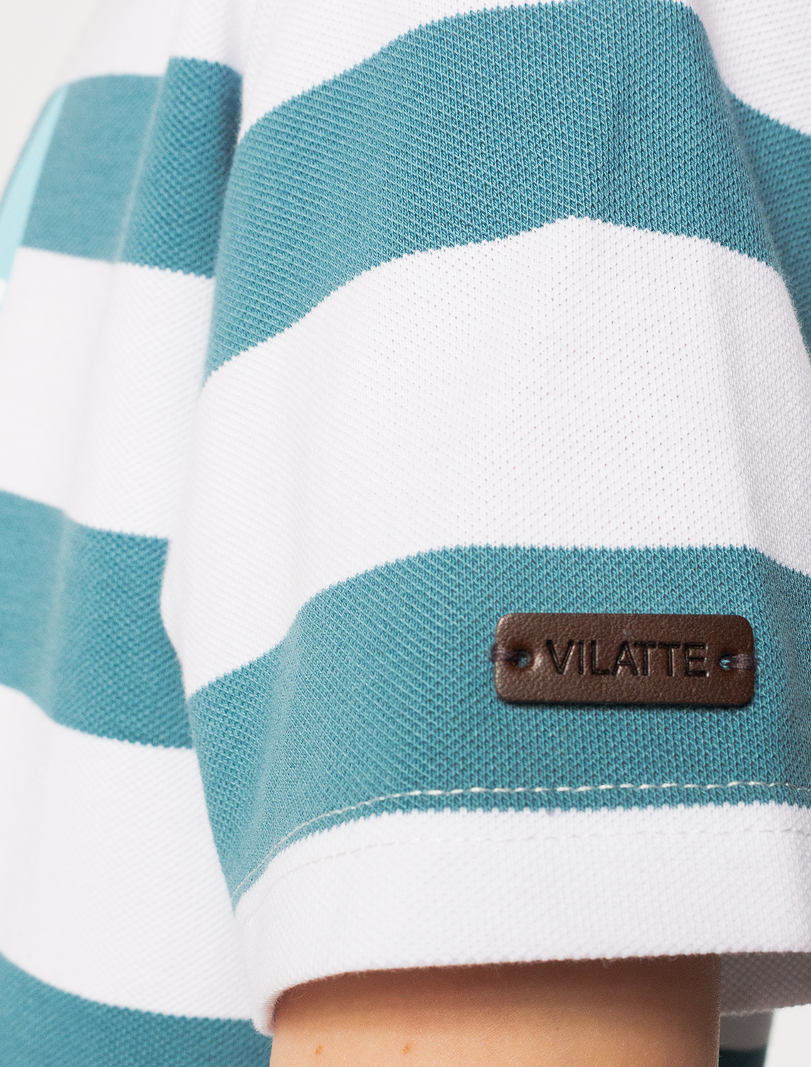 Ст.цена 1050р Футболка из фактурного трикотажа с авторским принтом M49.407 морская_волна_белый_serf