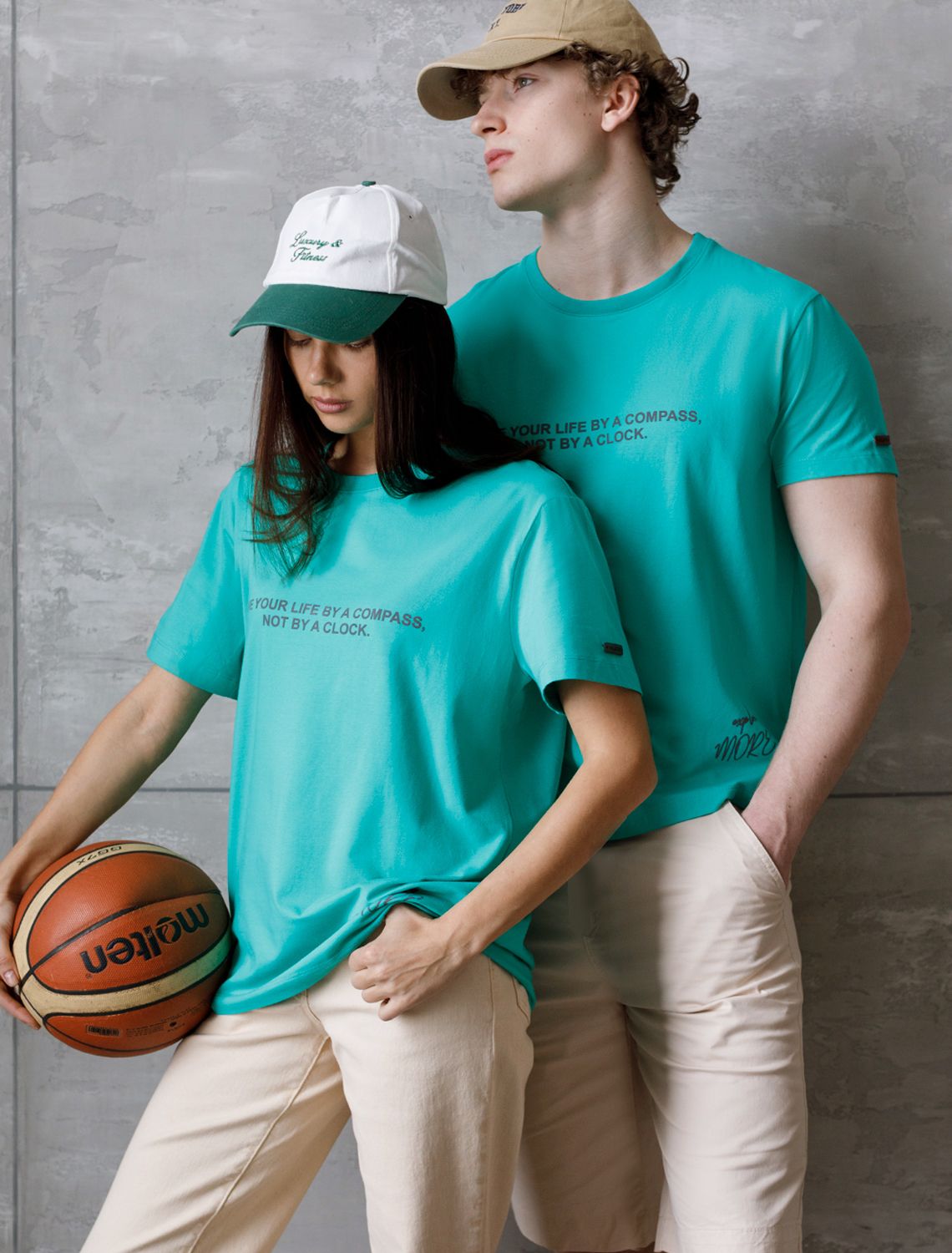 Ст.цена 1190р Футболка из премиального хлопка с авторским принтом U49.026 бирюзовый_compass