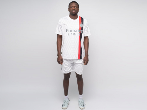 Футбольная форма Puma AC Milan