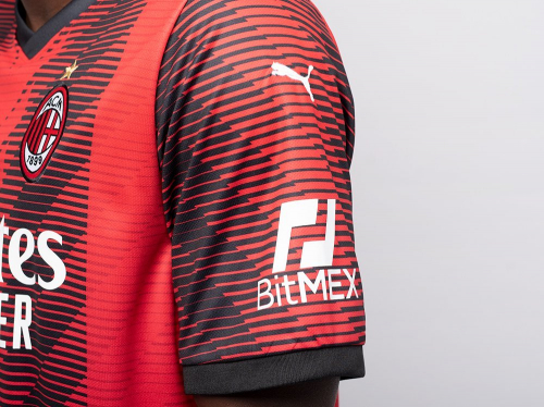 Футбольная форма Puma AC Milan