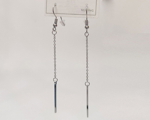 Серьги из стали