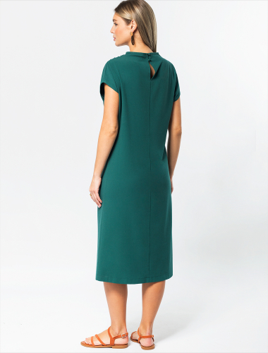 Ст.цена 2590р Платье из эластичного крепа с ремешком в подарок D22.525 зеленый
