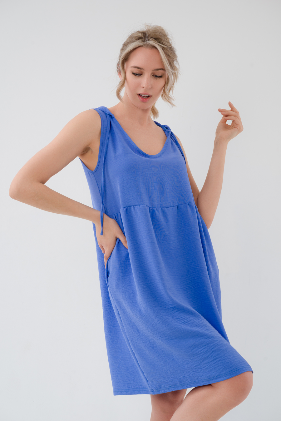 Платье с капюшоном из жатки Хлоя голубой