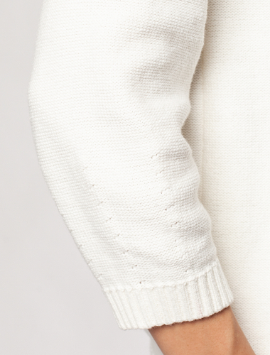 Ст.цена 2490р Лаконичный свитер крупной вязки с укороченным рукавом - «баллоном» D34.182 белый