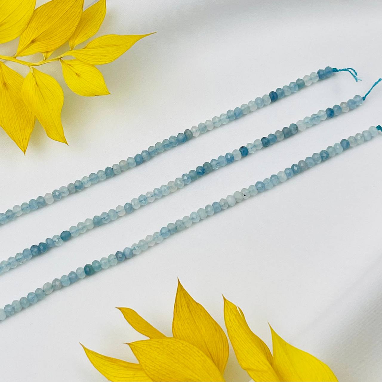 Радуга Самоцветов Бусины для украшений из Аквамарина (130 бусин)