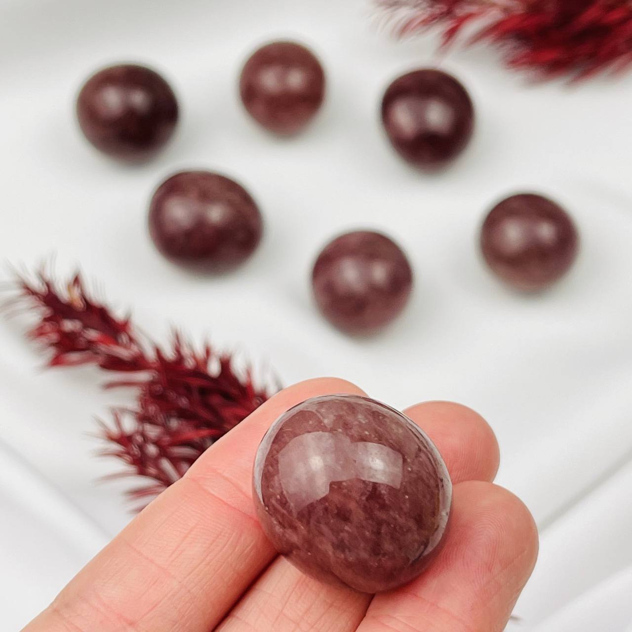 Радуга Самоцветов Галтовка из Клубничного кварца