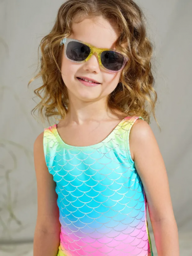 178 р.  425 р.  Солнцезащитные очки с поляризацией для детей