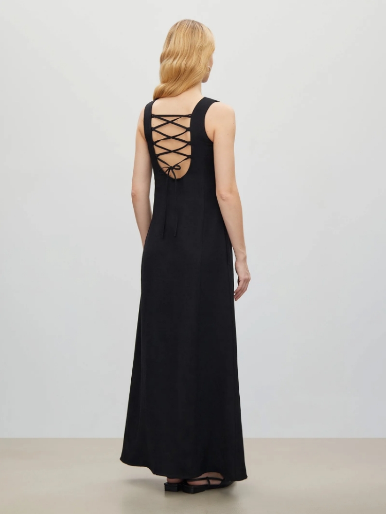 Платье приталенного силуэта ,
75% вискоза, 25% лен ,