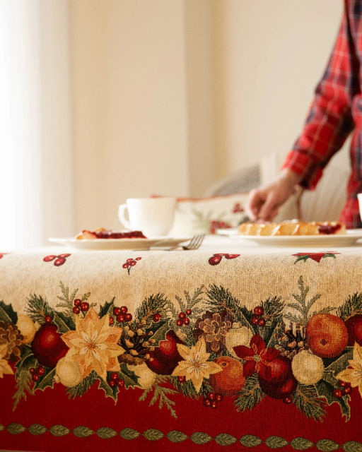 Рождественская звезда красный бордюр Скатерть 140х300 см 2414146 золото New