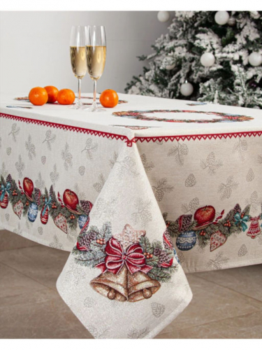 Еловые ветки Скатерть 120х140 см 07835