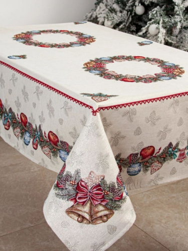 Еловые ветки Скатерть 140х240 см 01580