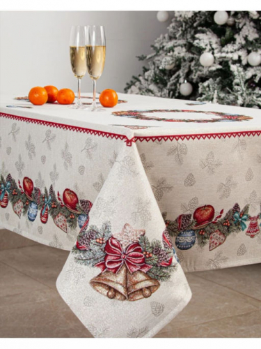Еловые ветки Скатерть 120х140 см 07835